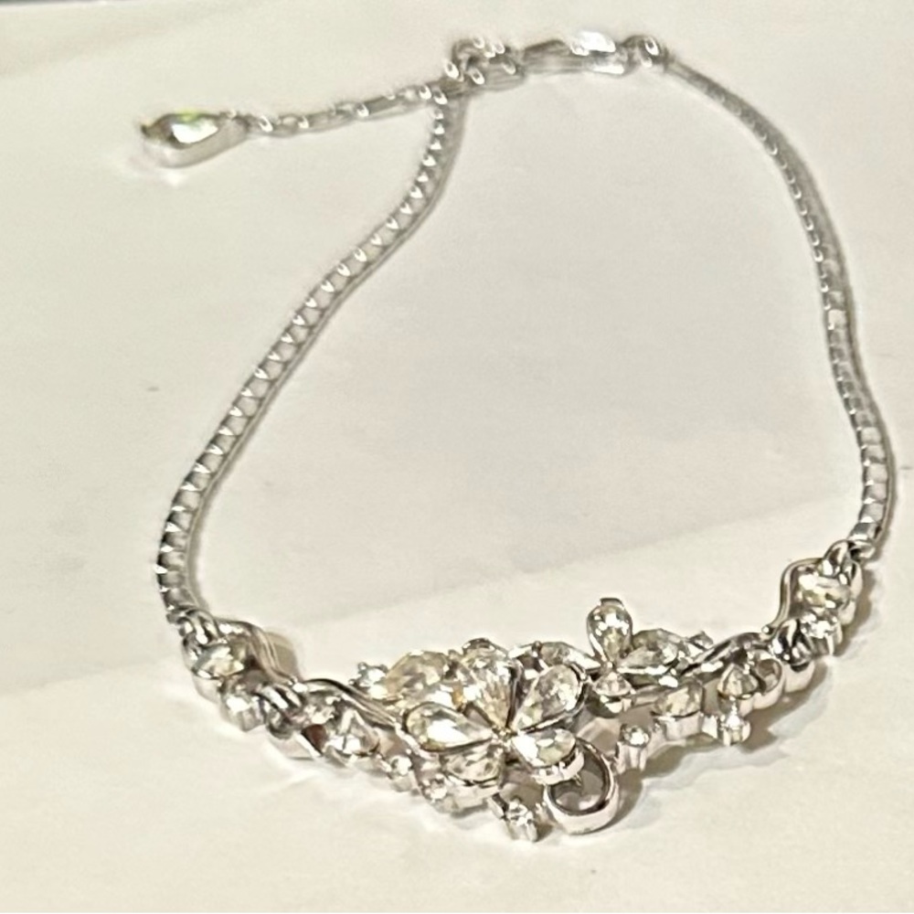 Vintage rhinestone necklace